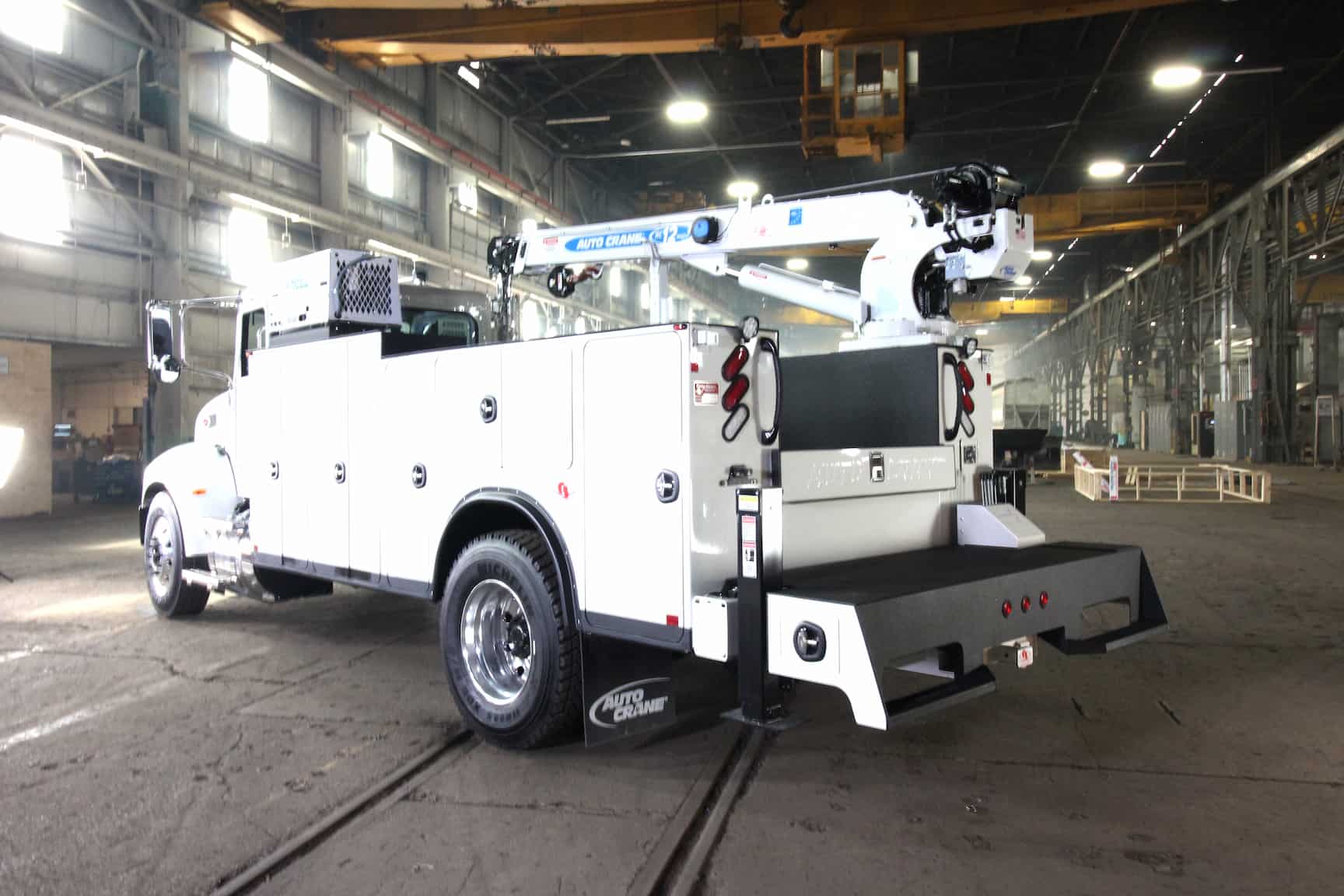 9 Tips on How to Organize Your Service Trucks